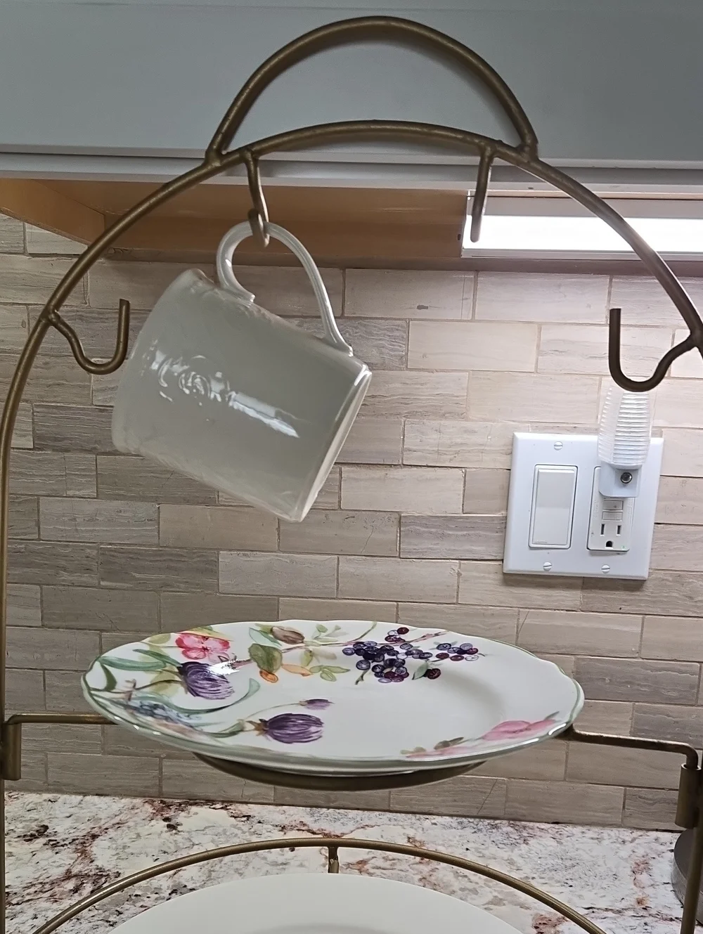 GOLD Metal Buffet Dish Rack